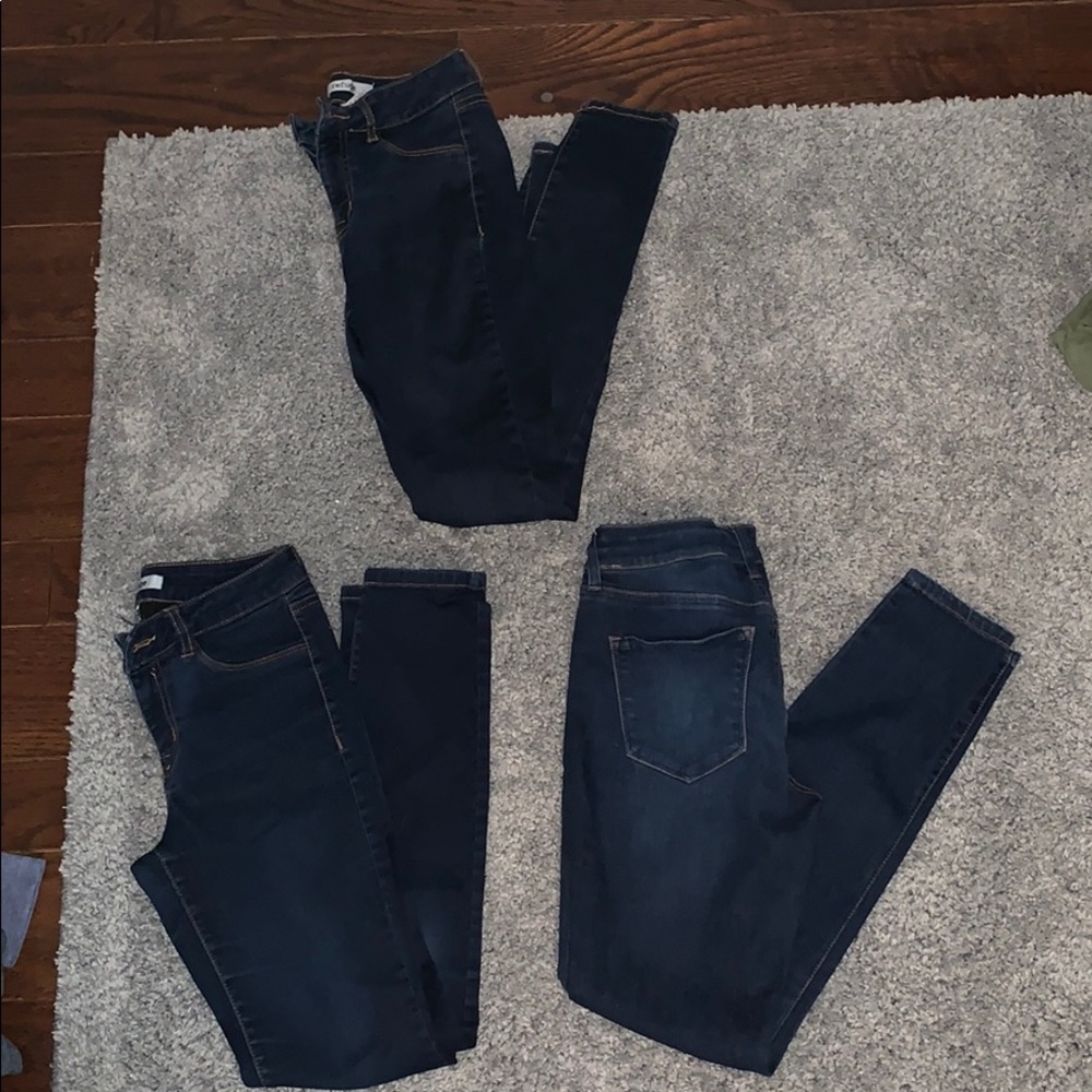 dark blue jeans
